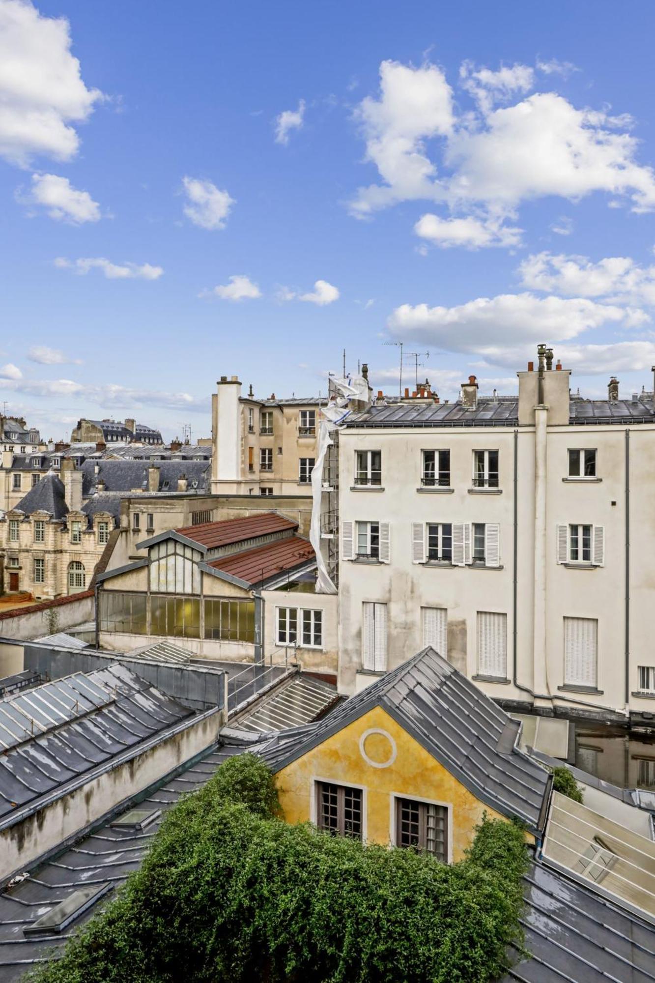 Le Marais & Place Des Vosges - Cityapartmentstay Paris Exterior photo